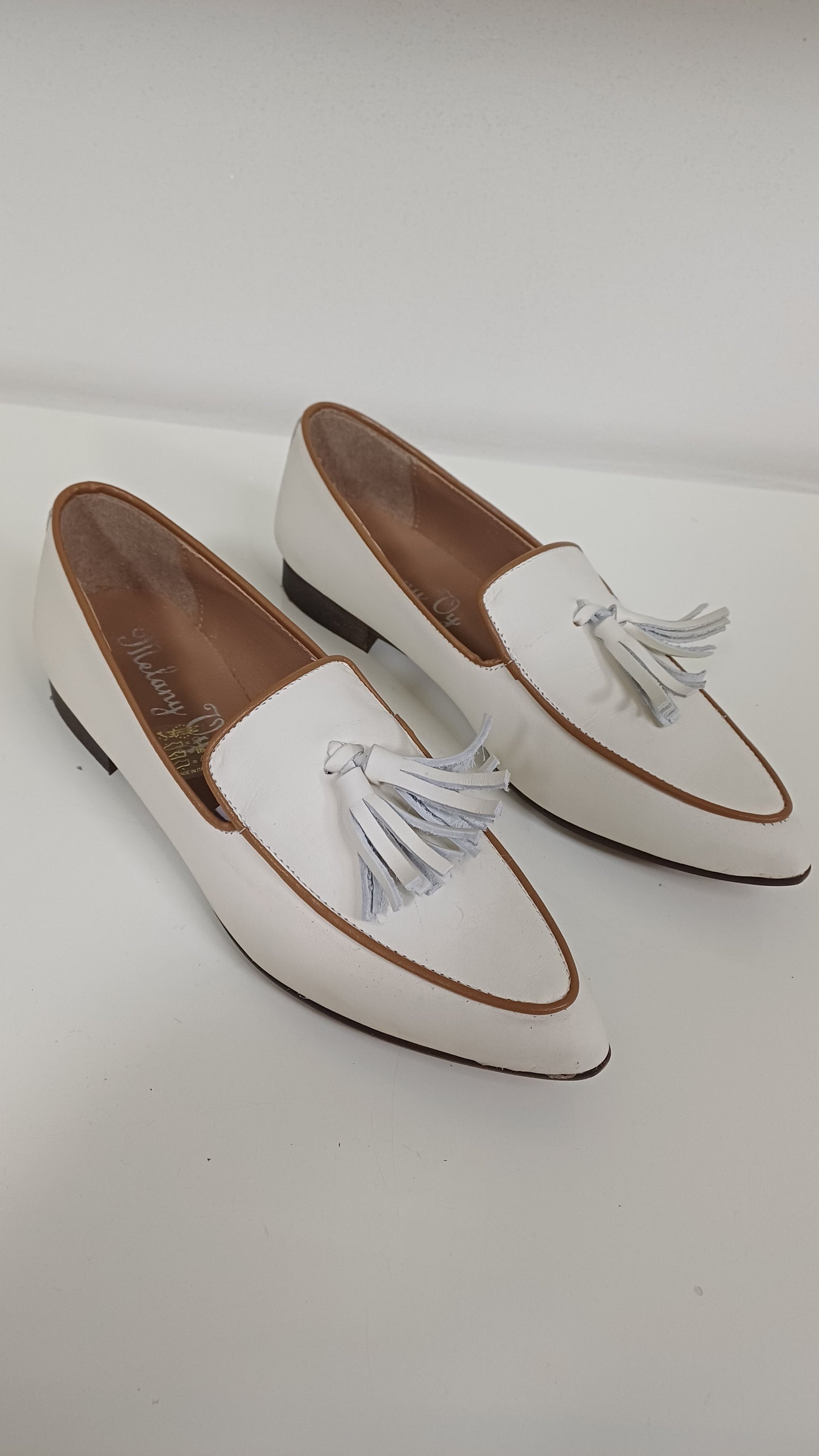 Mocassino Donna a Punta in Vera Pelle – Bianco Latte