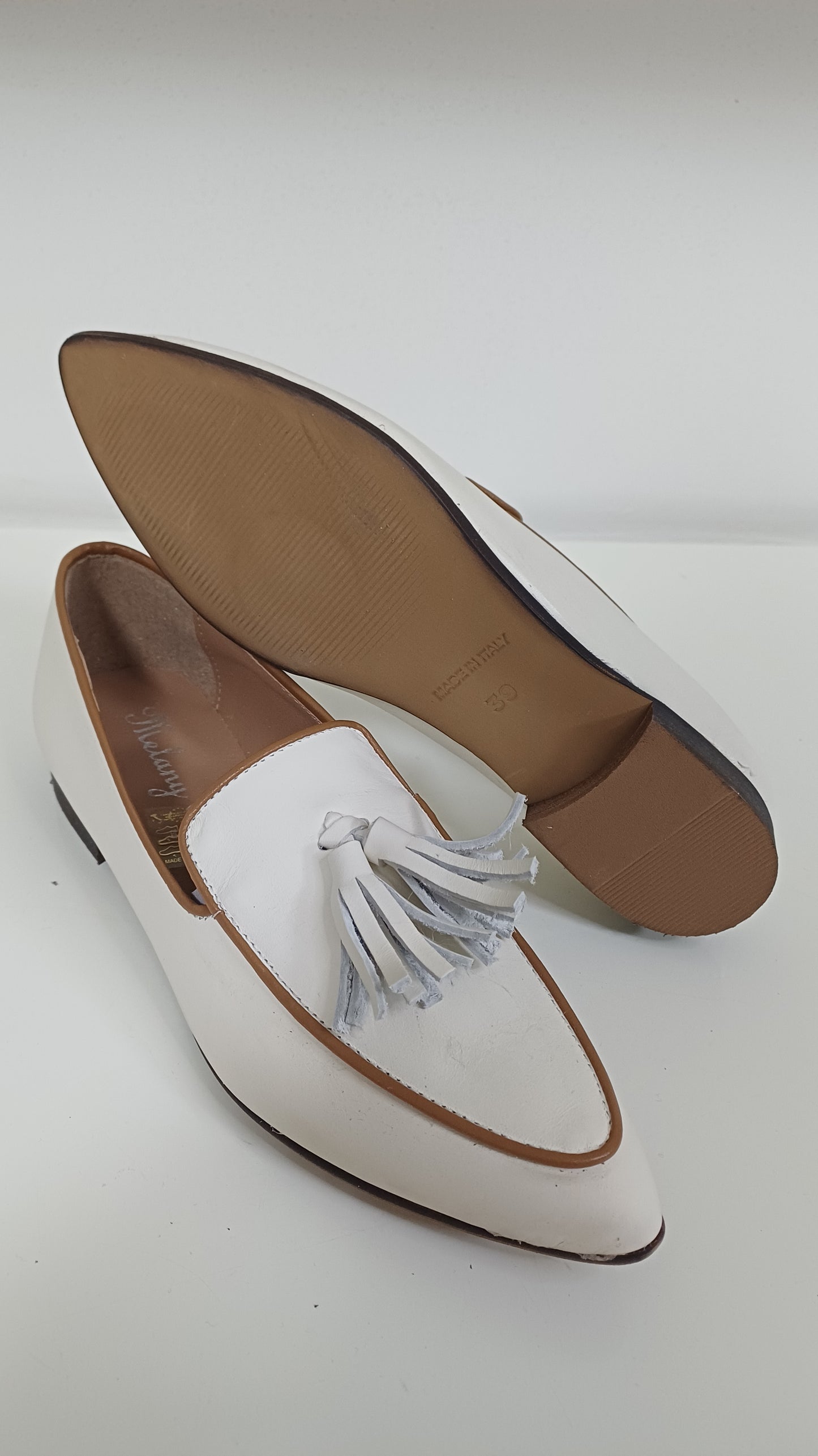 Mocassino Donna a Punta in Vera Pelle – Bianco Latte