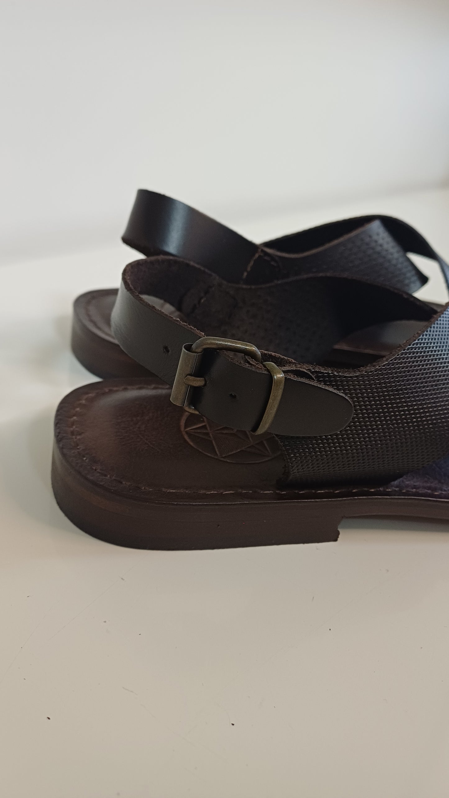 Sandali Uomo Doppia Fascia Vera Pelle marrone Suola Cuoio