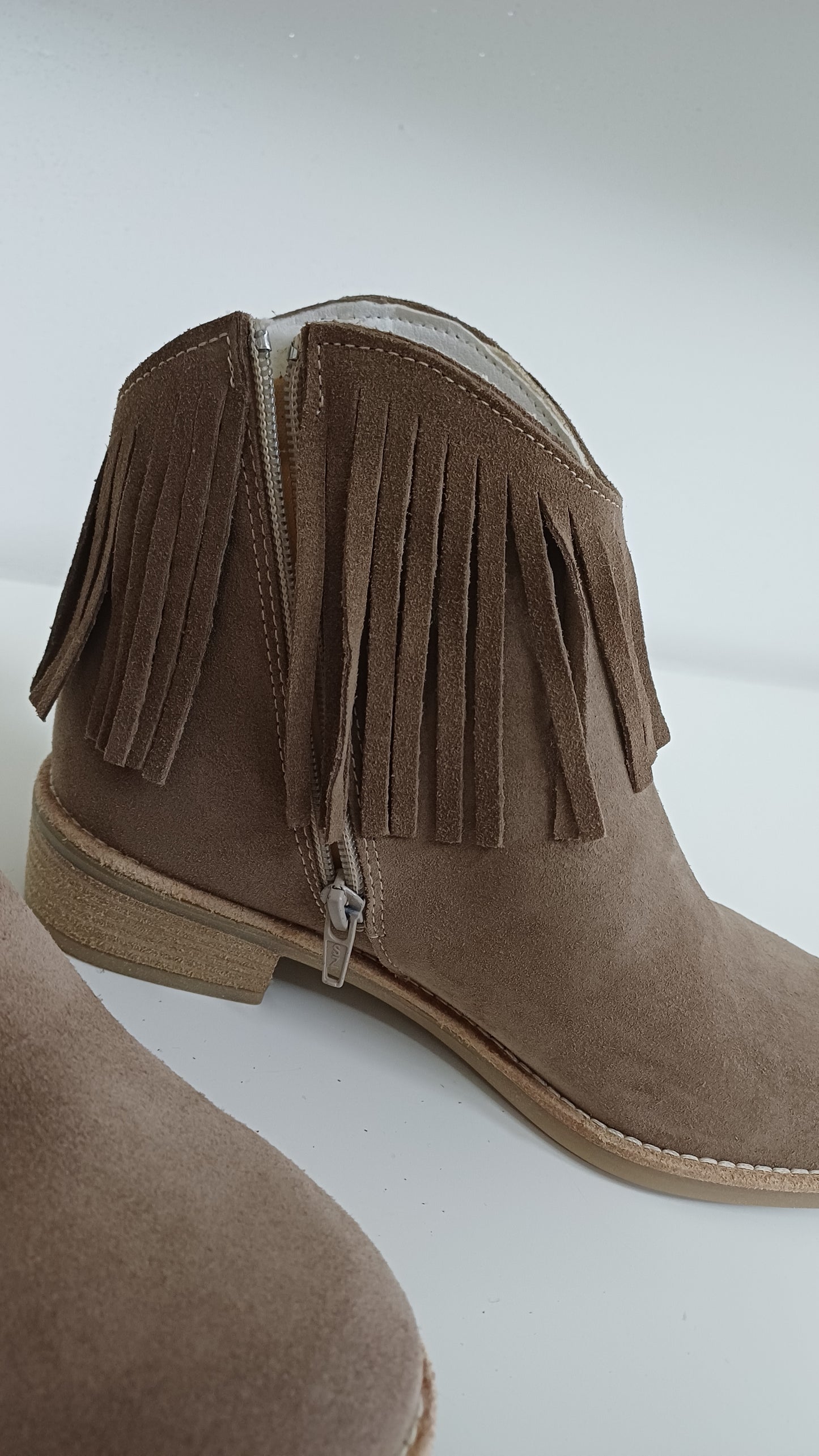 Stivaletto Estivo Donna in Vera Pelle Scamosciata – Beige
