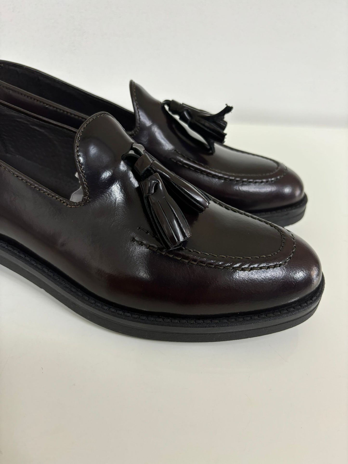 Mocassino Tassel in Vera Pelle Abrasivata Bordeaux